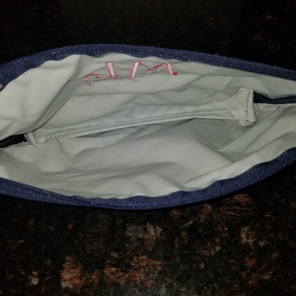 NEW! ML Pouch - Picture 4 of 5